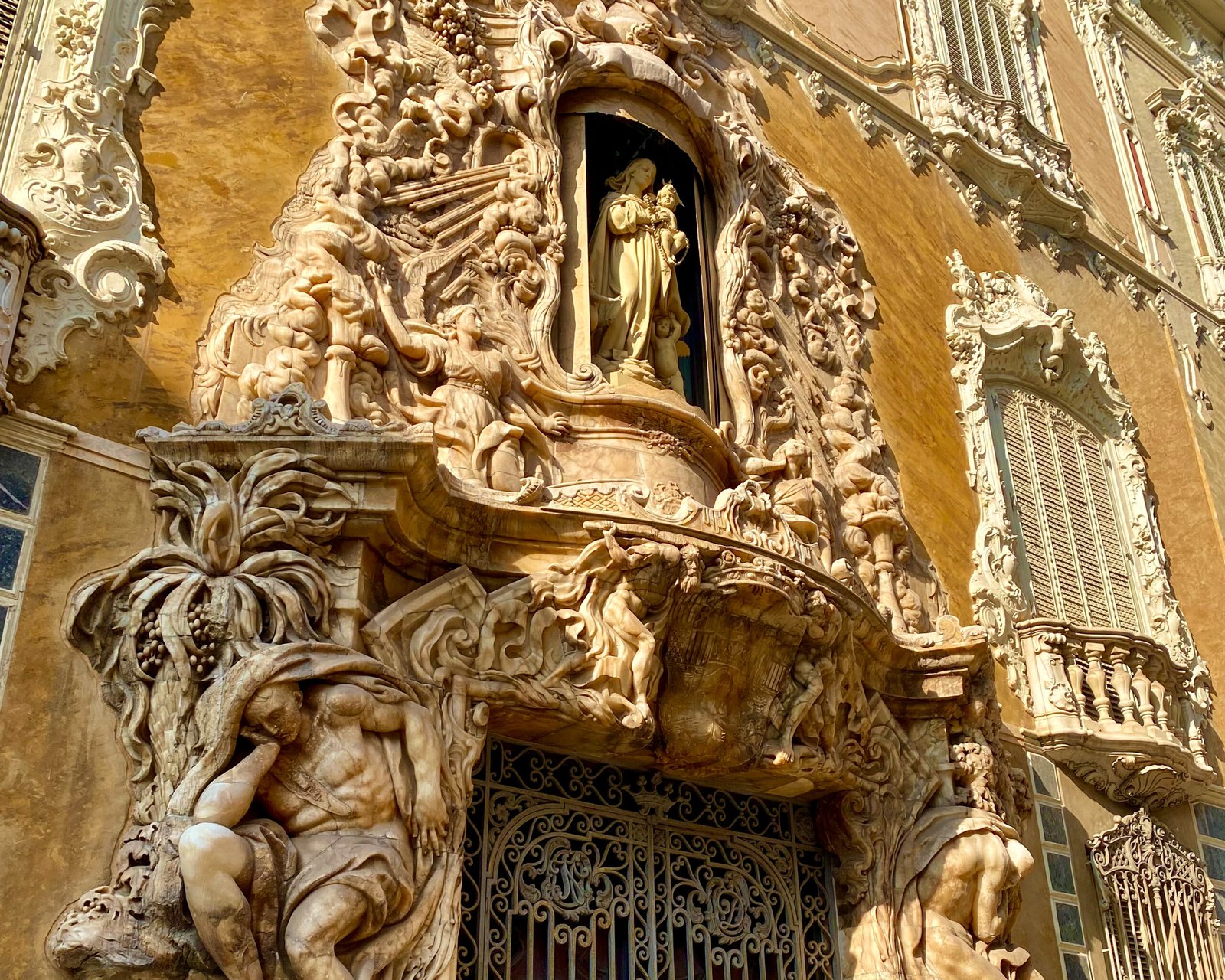 From Tradition to Stereotype: Exploring “De lo Típico a lo Tópico” at Valencia’s National Ceramics Museum